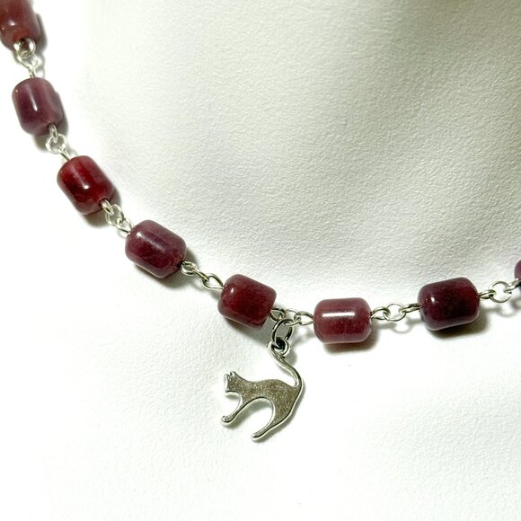 Genuine Magenta Chalcedony Short Necklace, Gemstone & Cute Slim Cat Charm - Picture 1 of 14